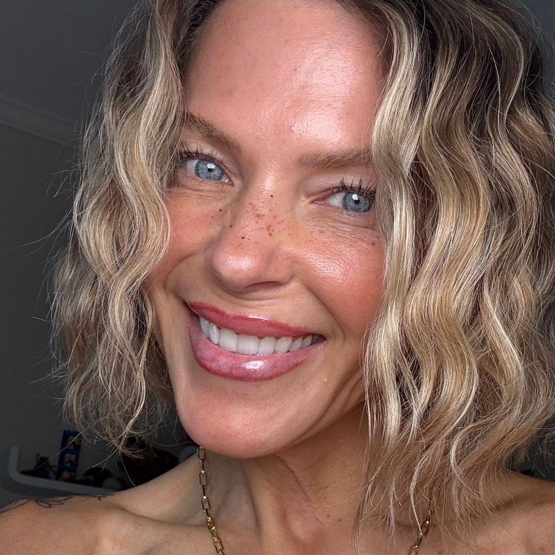 Olivia, 33